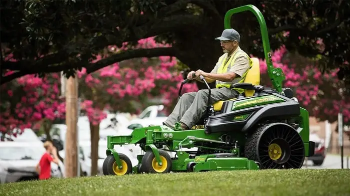 Complete Property Maintenance, Ottawa residential lawn care